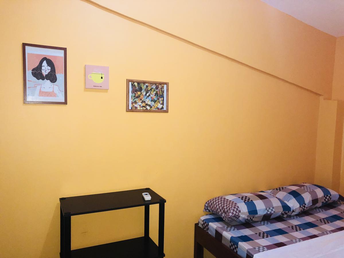 Colors Boutique Hostel Puerto Princesa Екстер'єр фото