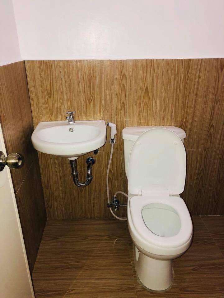 Colors Boutique Hostel Puerto Princesa Екстер'єр фото